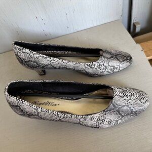 Women's Pumps